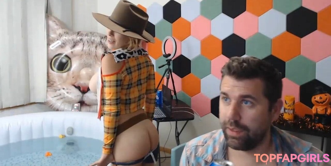 Naakte gelekte OnlyFans-foto van Kitty Cass #101