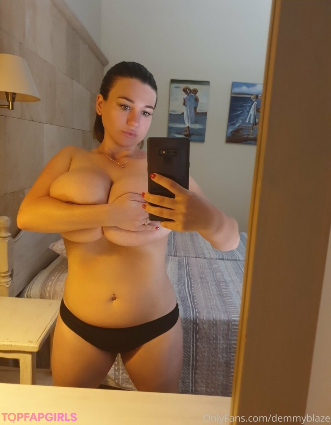 Naakte gelekte OnlyFans-foto van Demmy Blaze #2103