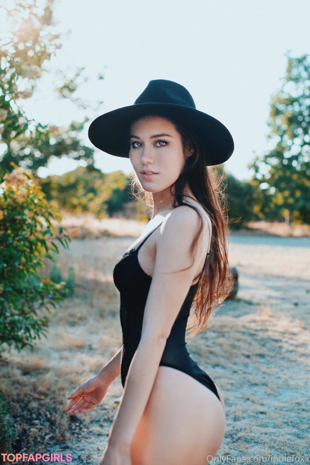 Naakte gelekte OnlyFans-foto van Indiefoxx #686