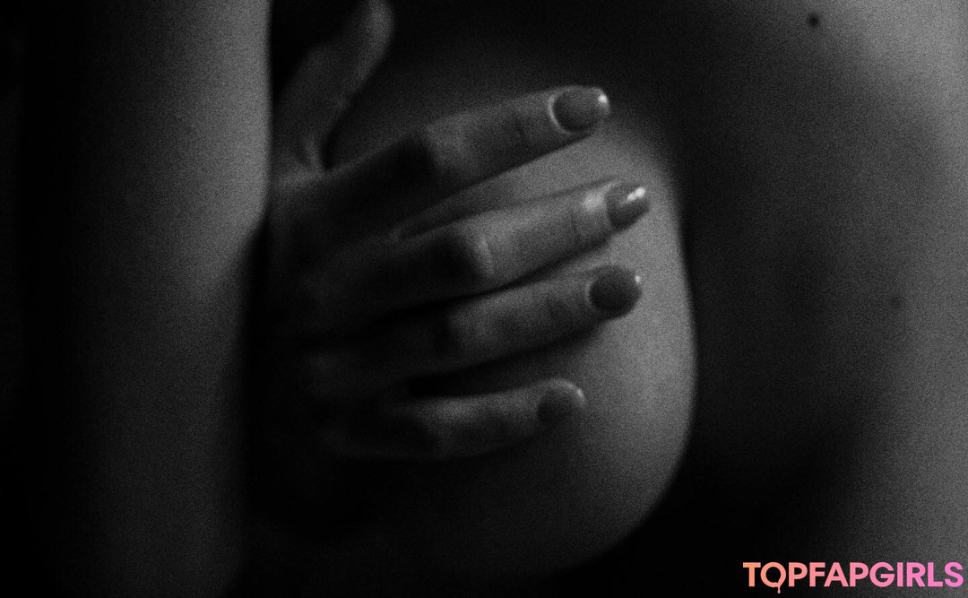 Naakte gelekte OnlyFans-foto van Solomia Maievska #1148