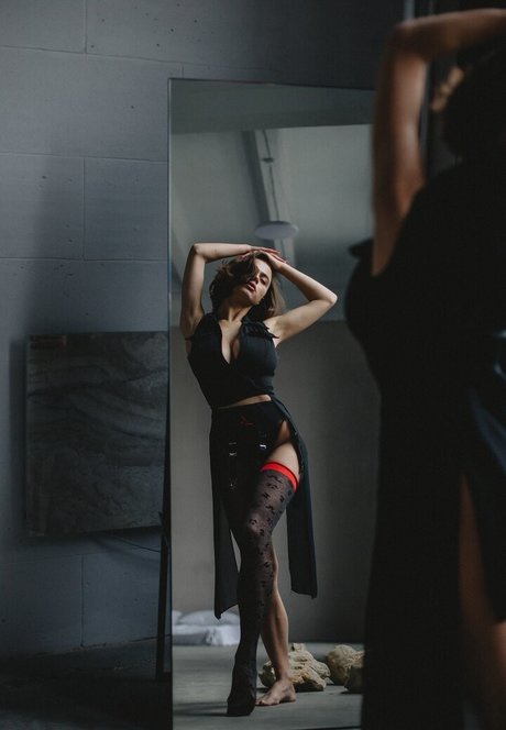 Naakte gelekte OnlyFans-foto van Solomia Maievska