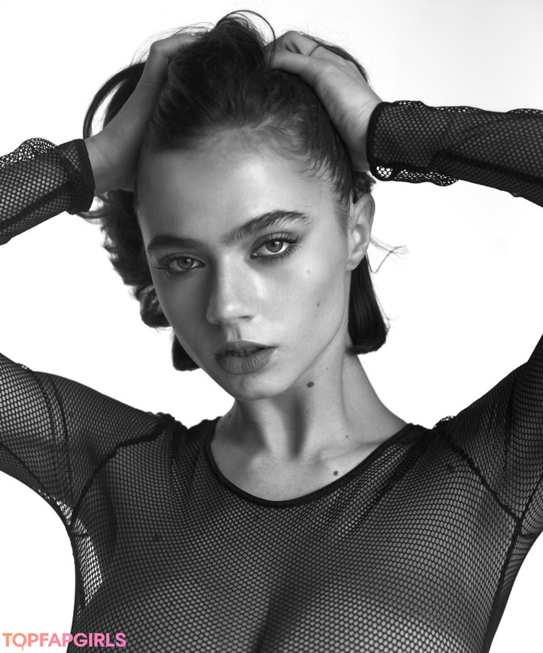 Naakte gelekte OnlyFans-foto van Solomia Maievska #1504