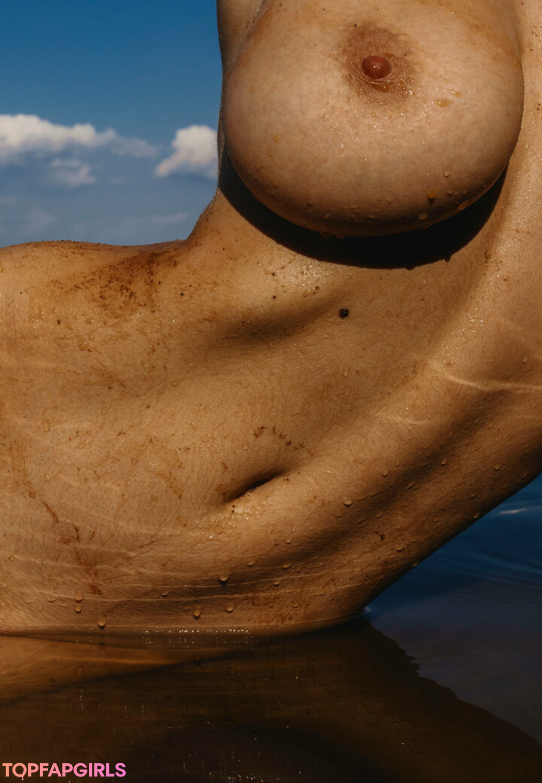 Naakte gelekte OnlyFans-foto van Solomia Maievska #1778