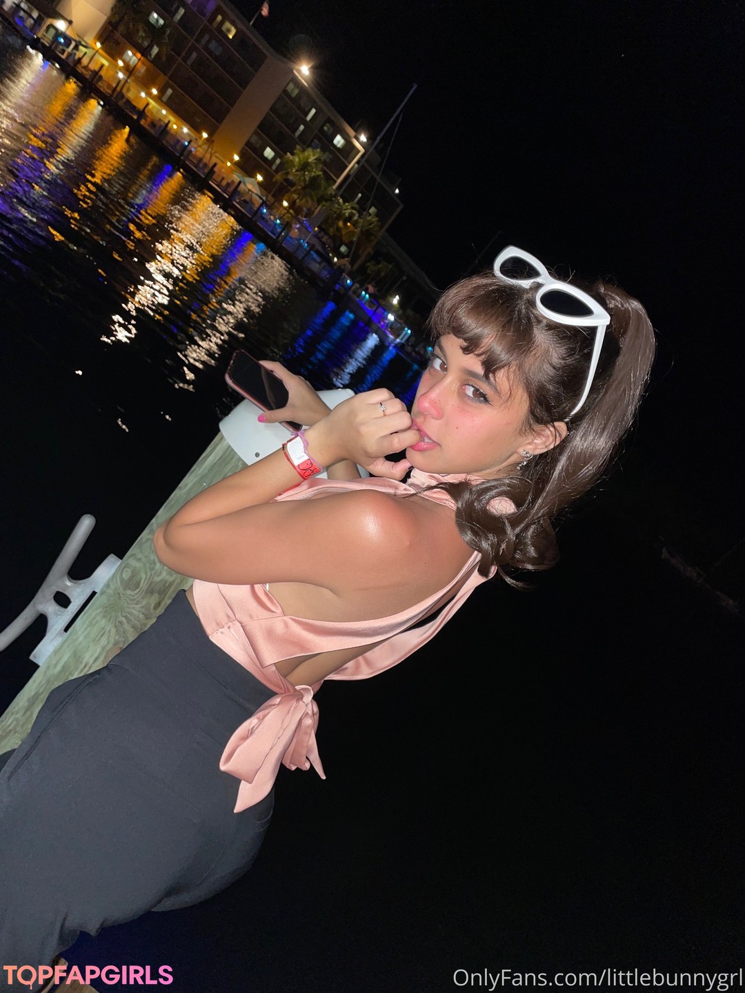 Naakte gelekte OnlyFans-foto van Little Bunny #301