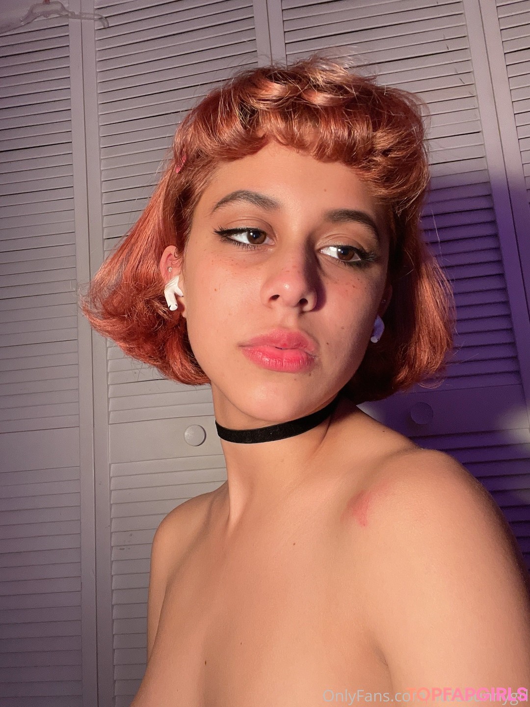 Naakte gelekte OnlyFans-foto van Little Bunny #64