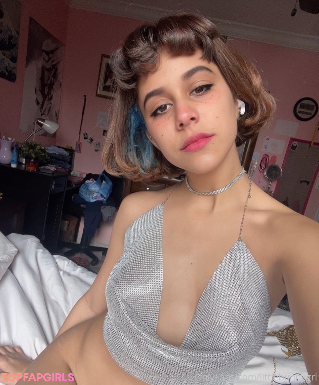 Naakte gelekte OnlyFans-foto van Little Bunny #95