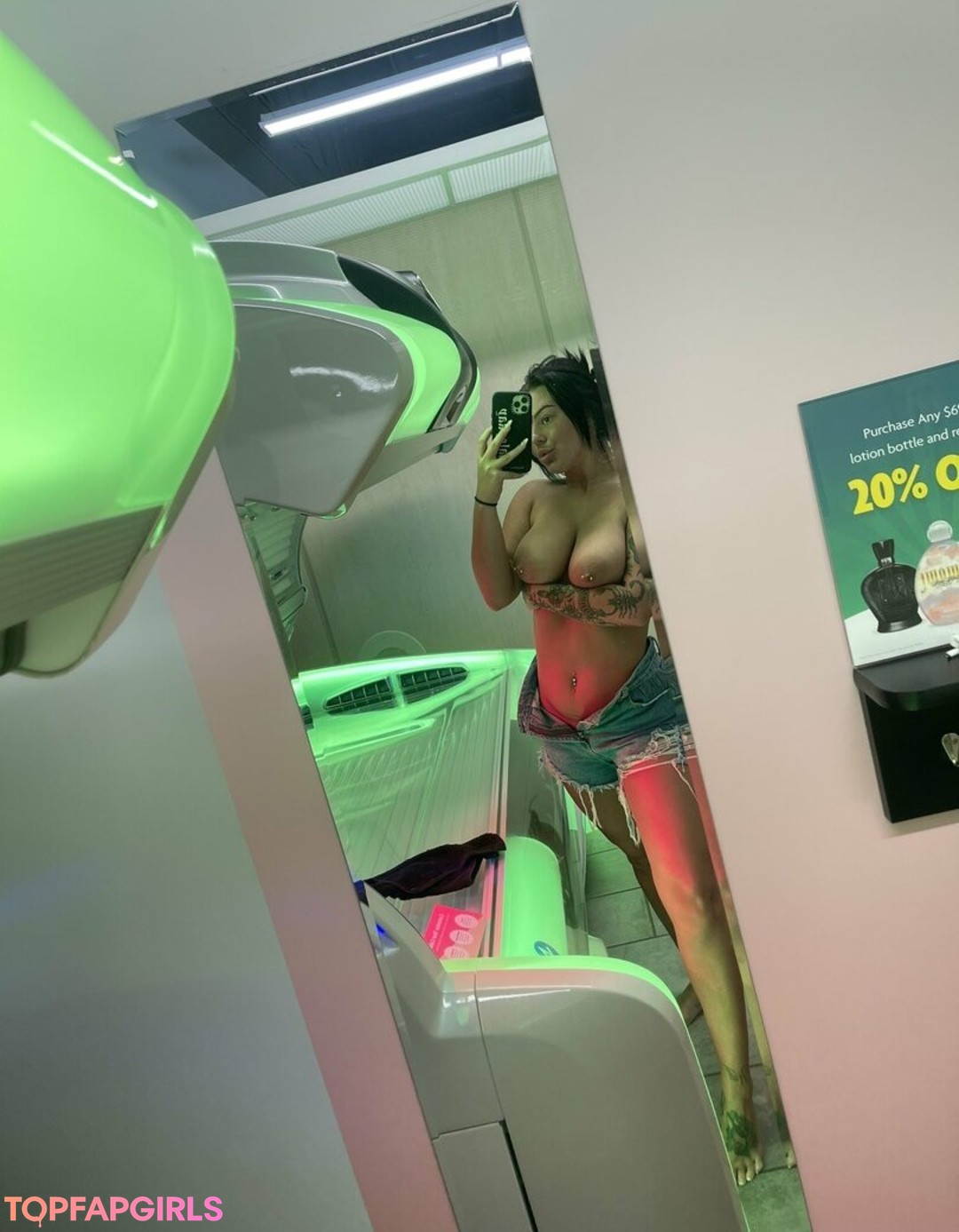 Naakte gelekte OnlyFans-foto van Haley Stout #51