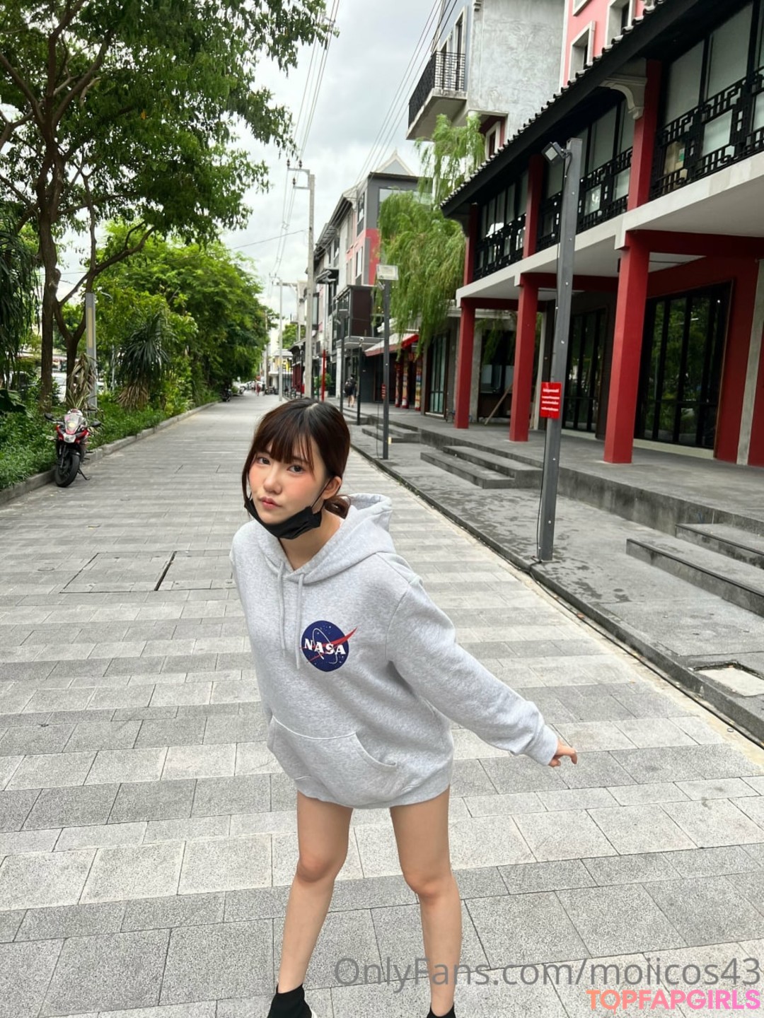 Naakte gelekte OnlyFans-foto van Moiicos #380