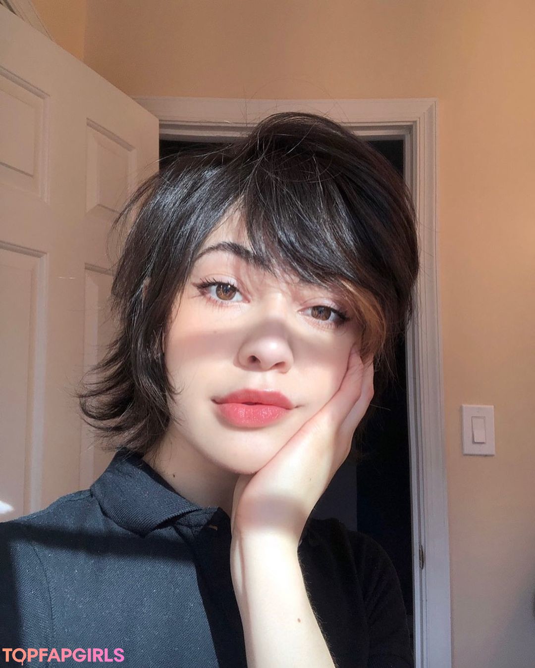 Naakte gelekte OnlyFans-foto van Betas Inferno #318