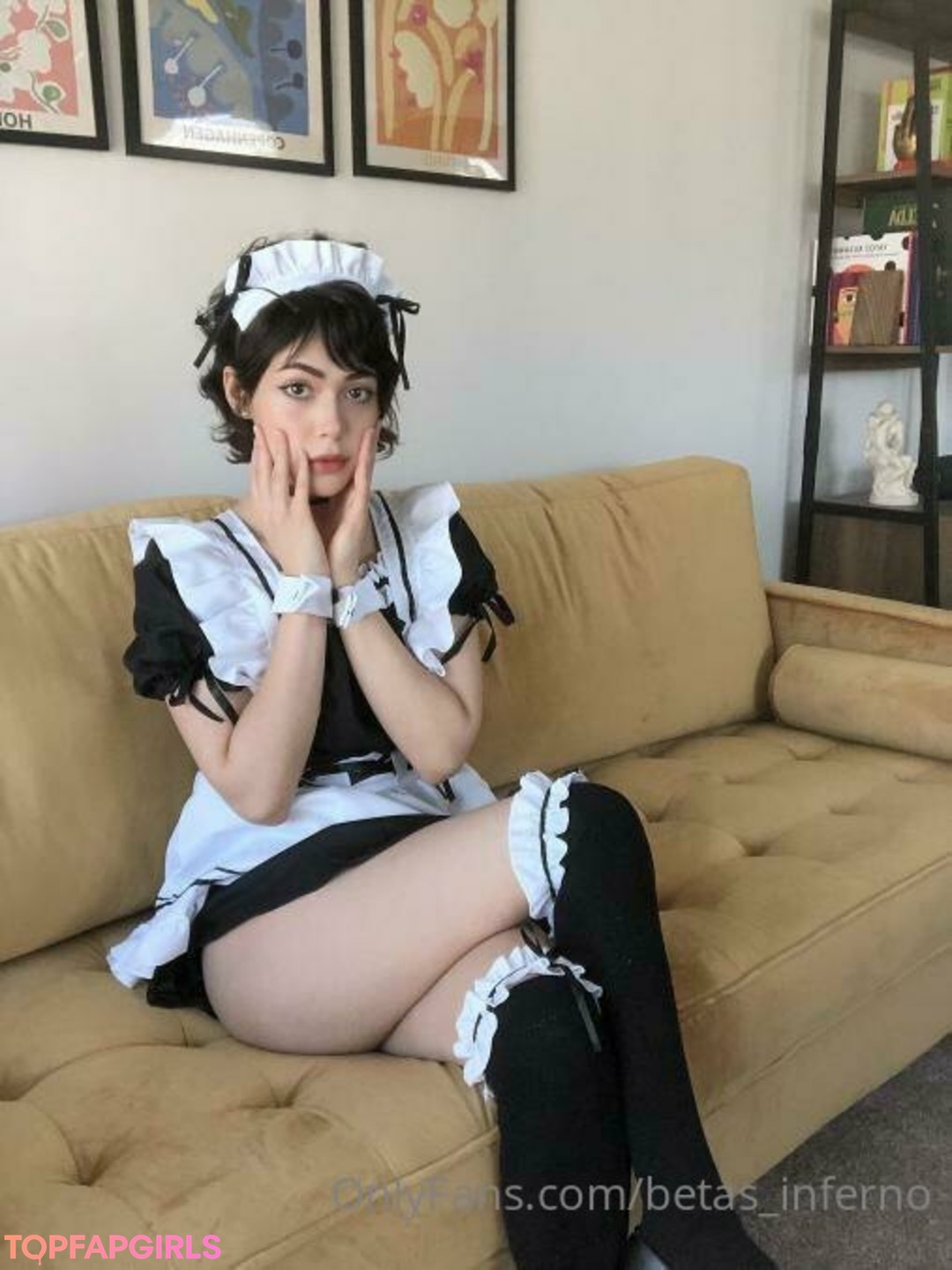 Naakte gelekte OnlyFans-foto van Betas Inferno #390