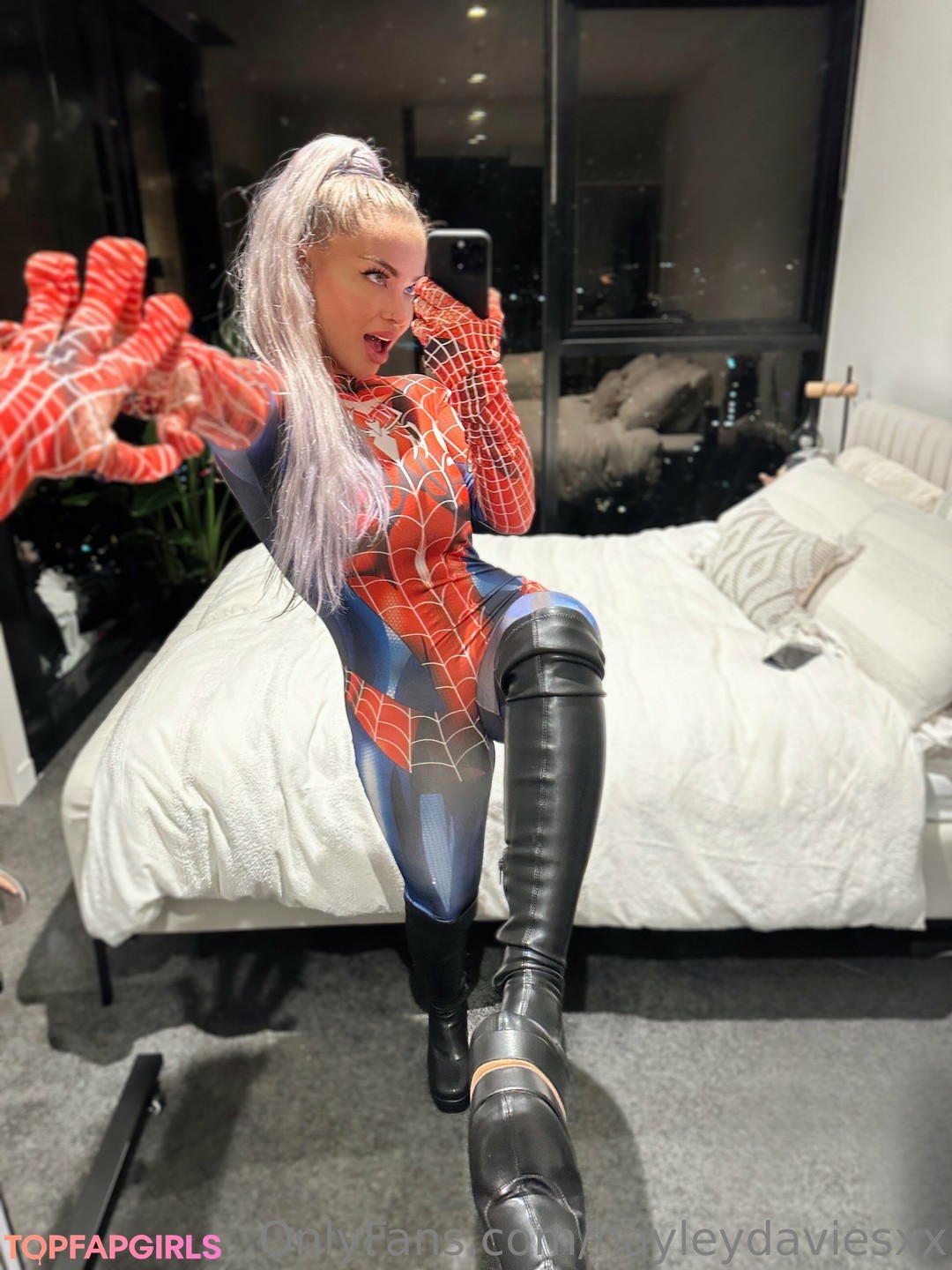 Naakte gelekte OnlyFans-foto van Hayley Davies #107