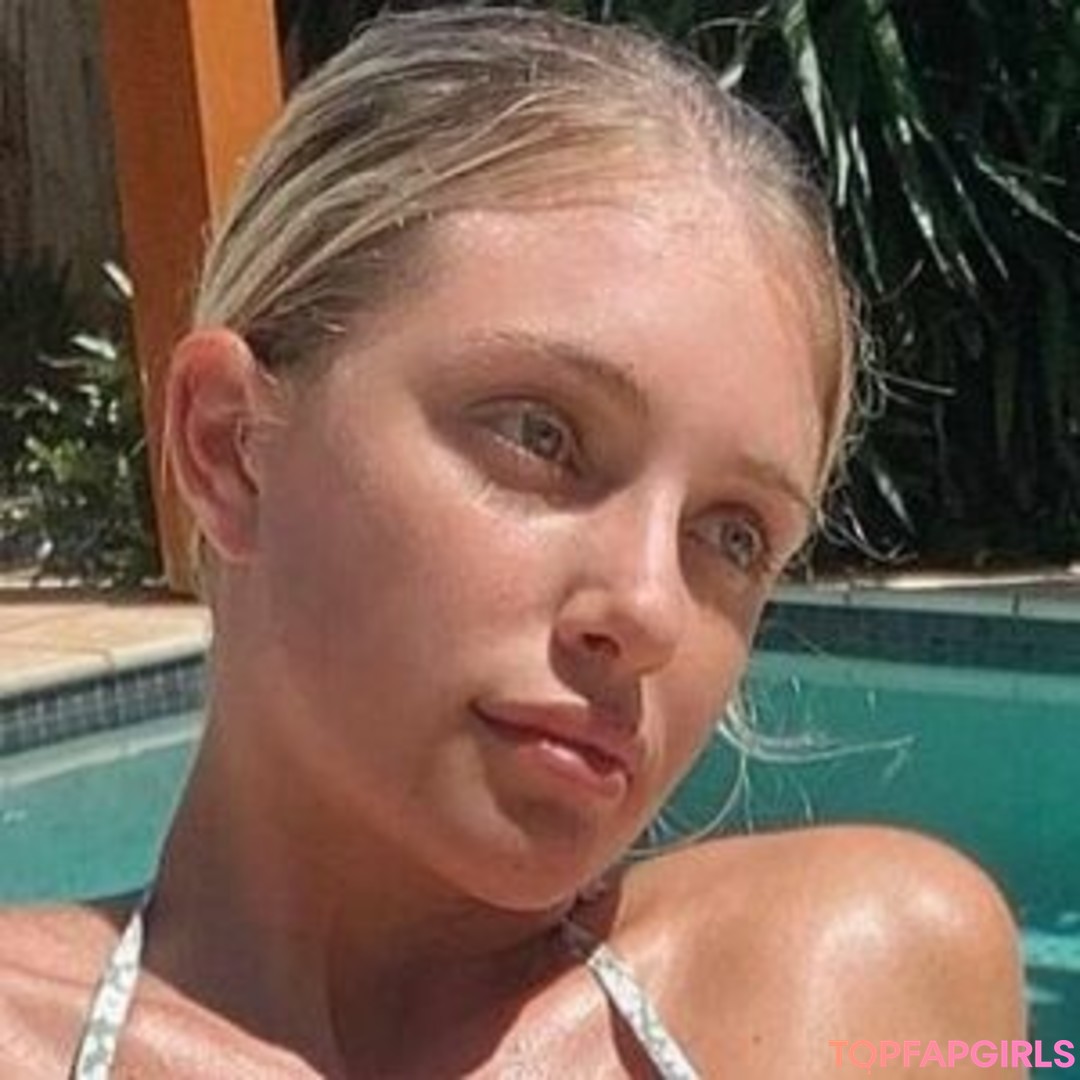 Naakte gelekte OnlyFans-foto van Lily Rose #467