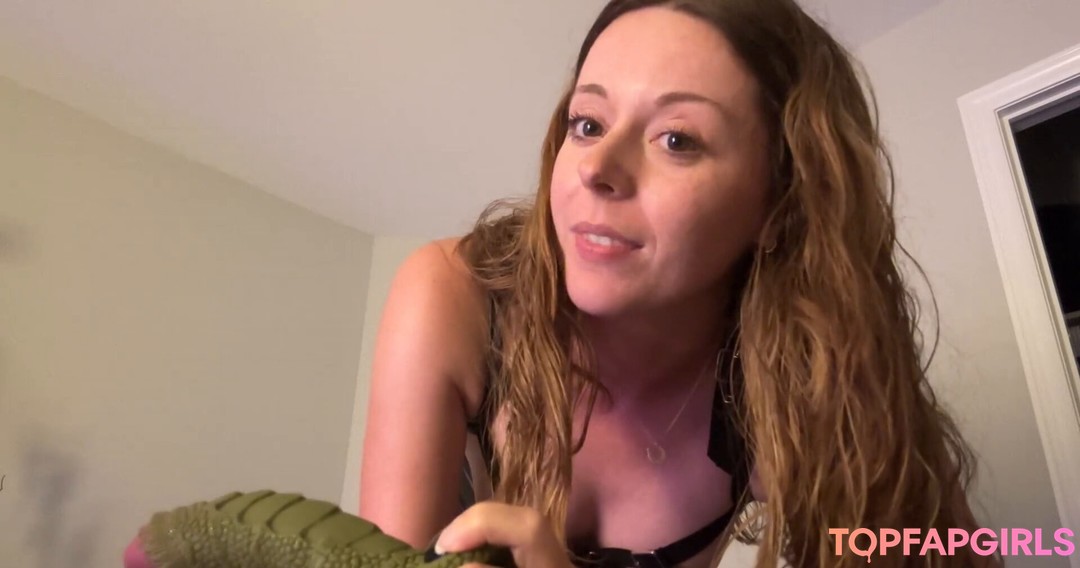 Naakte gelekte OnlyFans-foto van Nadia Foxx #161