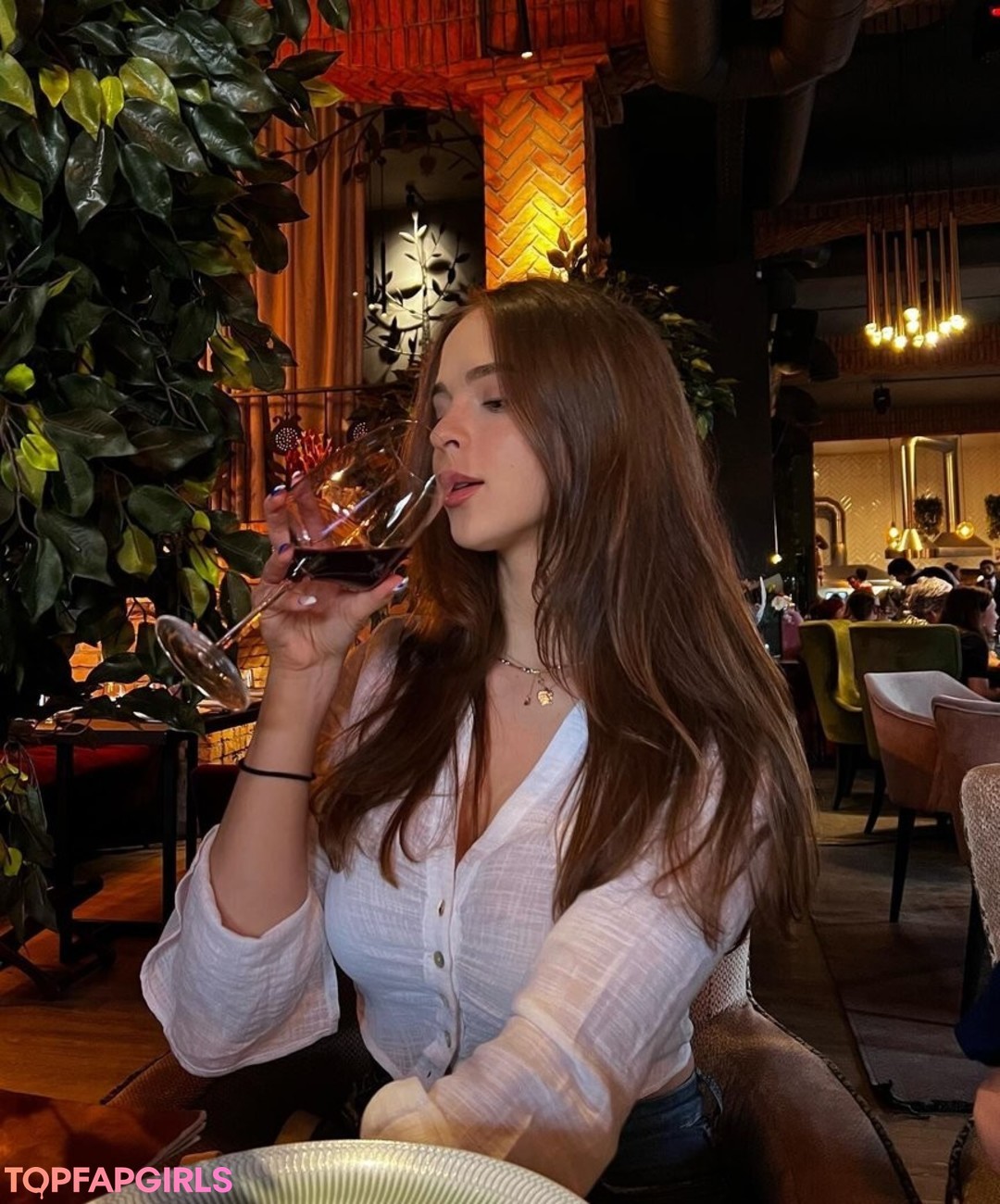 Naakte gelekte OnlyFans-foto van Katya Samilova #137