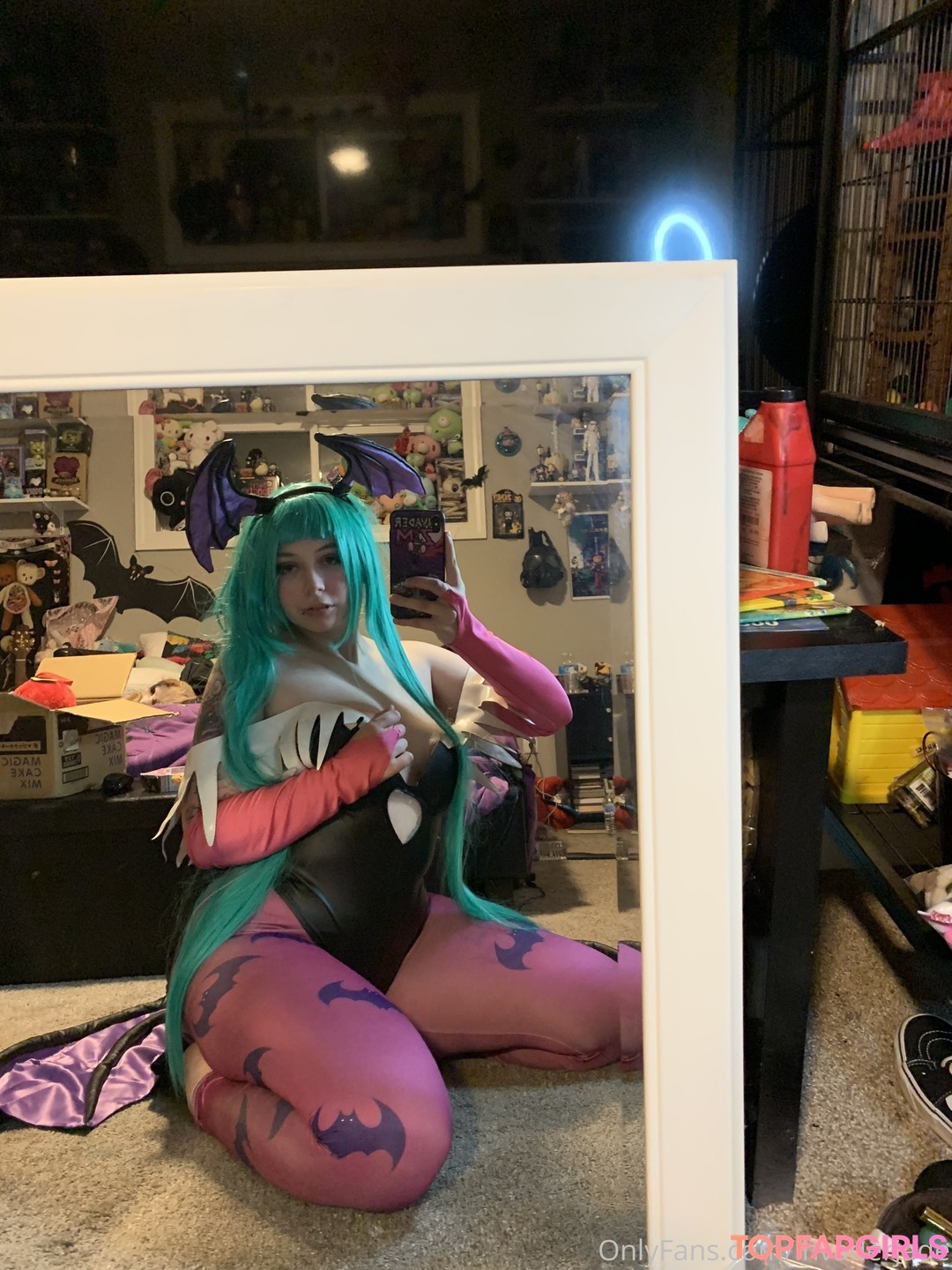 Naakte gelekte OnlyFans-foto van Invader Jade #312