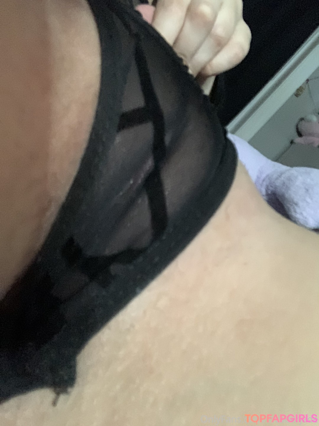 Naakte gelekte OnlyFans-foto van Invader Jade #360