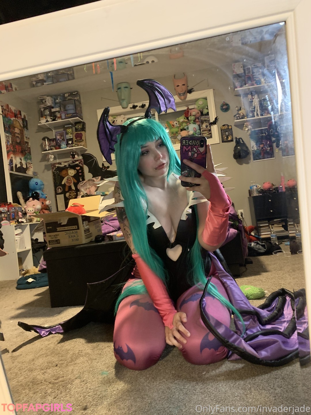 Naakte gelekte OnlyFans-foto van Invader Jade #71