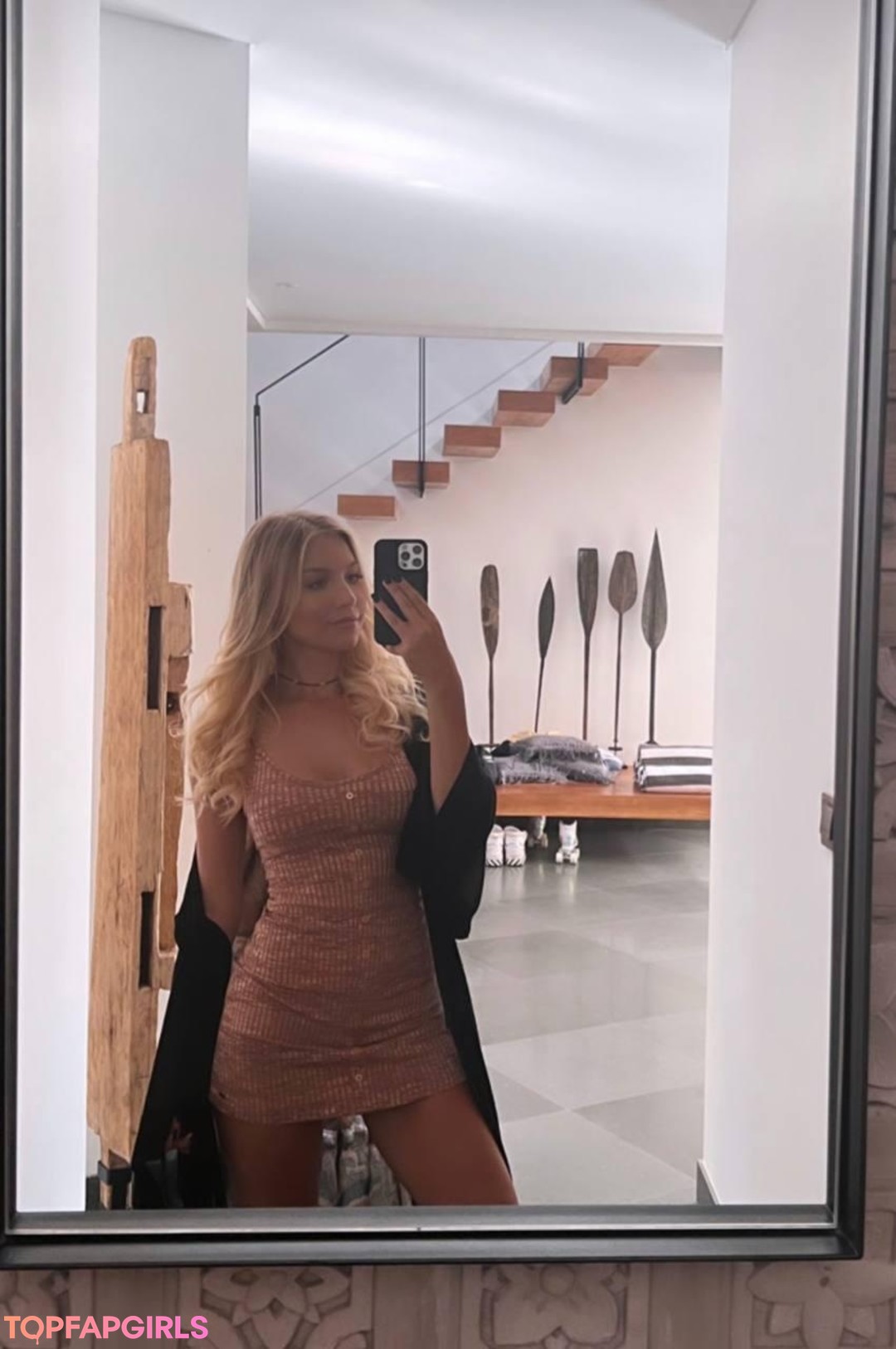 Naakte gelekte OnlyFans-foto van Killer Katrin #1257