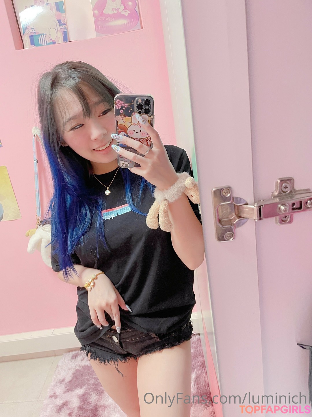 Naakte gelekte OnlyFans-foto van Luminichi #129