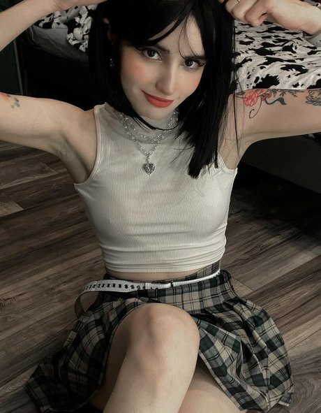 Loona