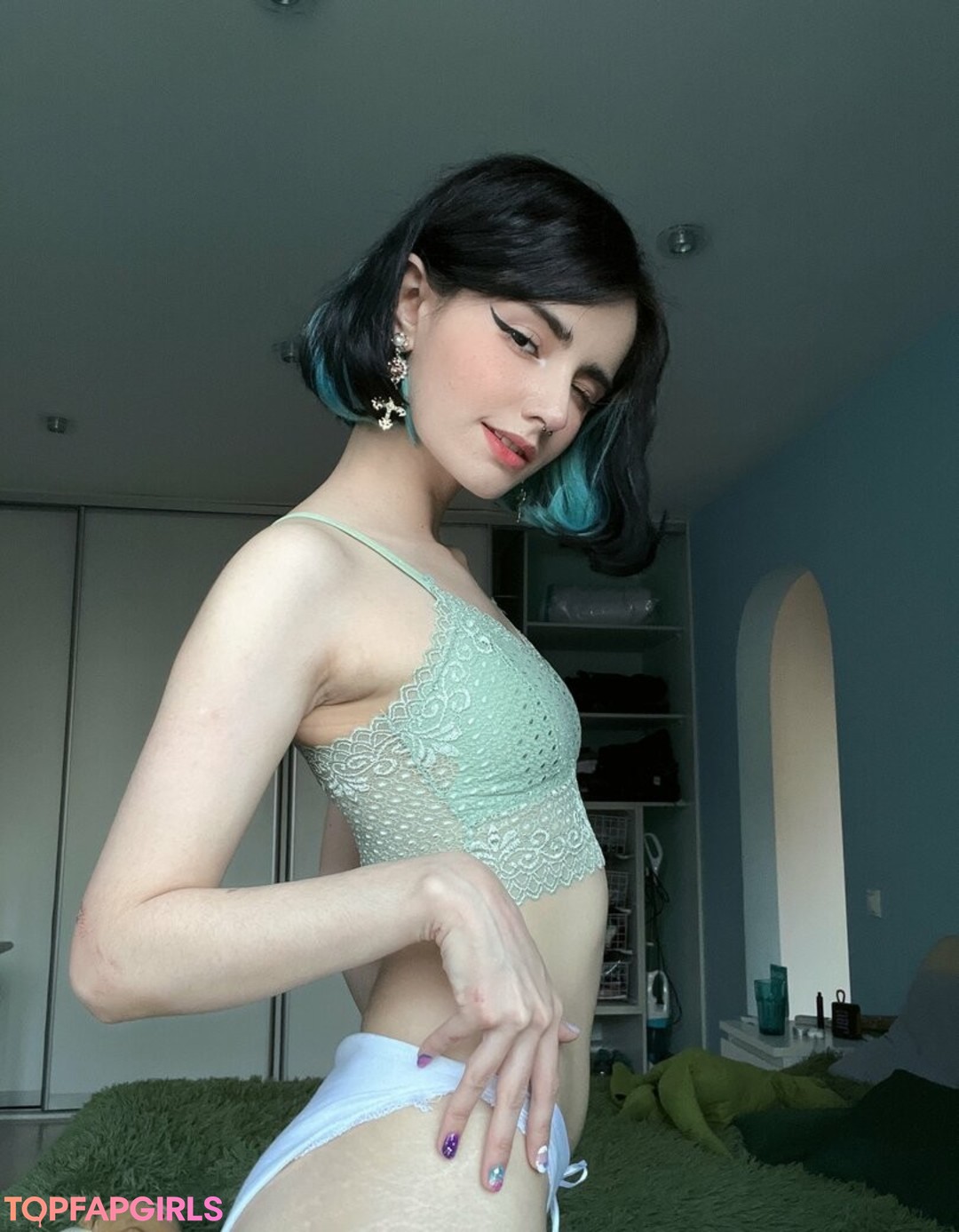 Naakte gelekte OnlyFans-foto van Loona #417