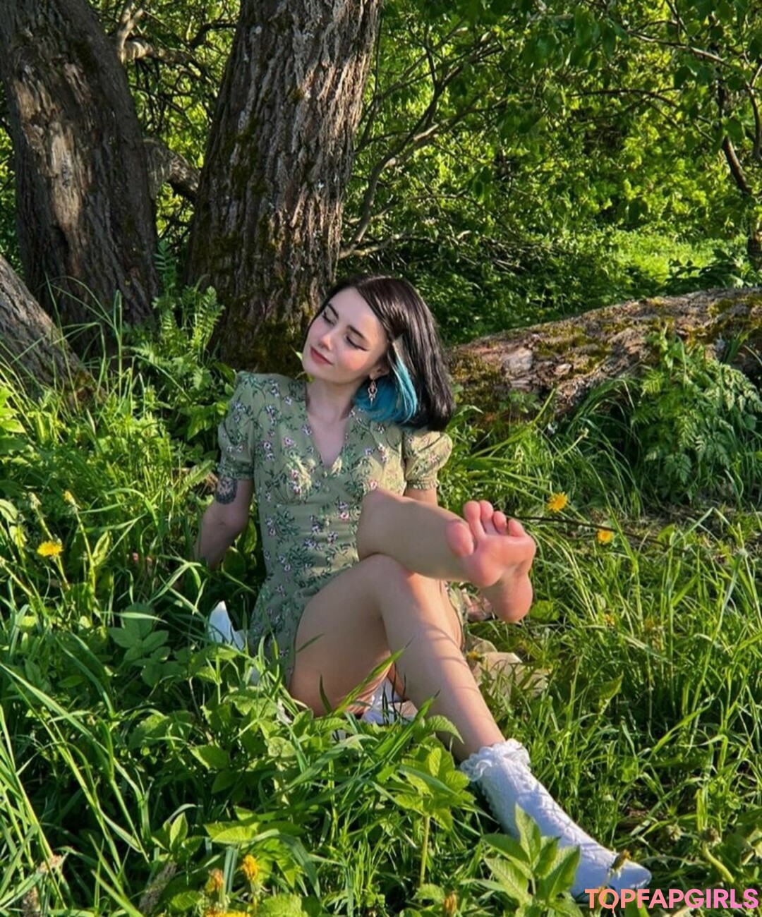 Naakte gelekte OnlyFans-foto van Loona #470