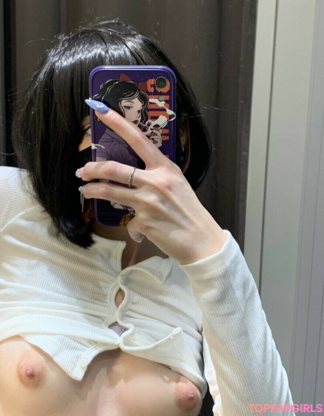 Naakte gelekte OnlyFans-foto van Loona #488