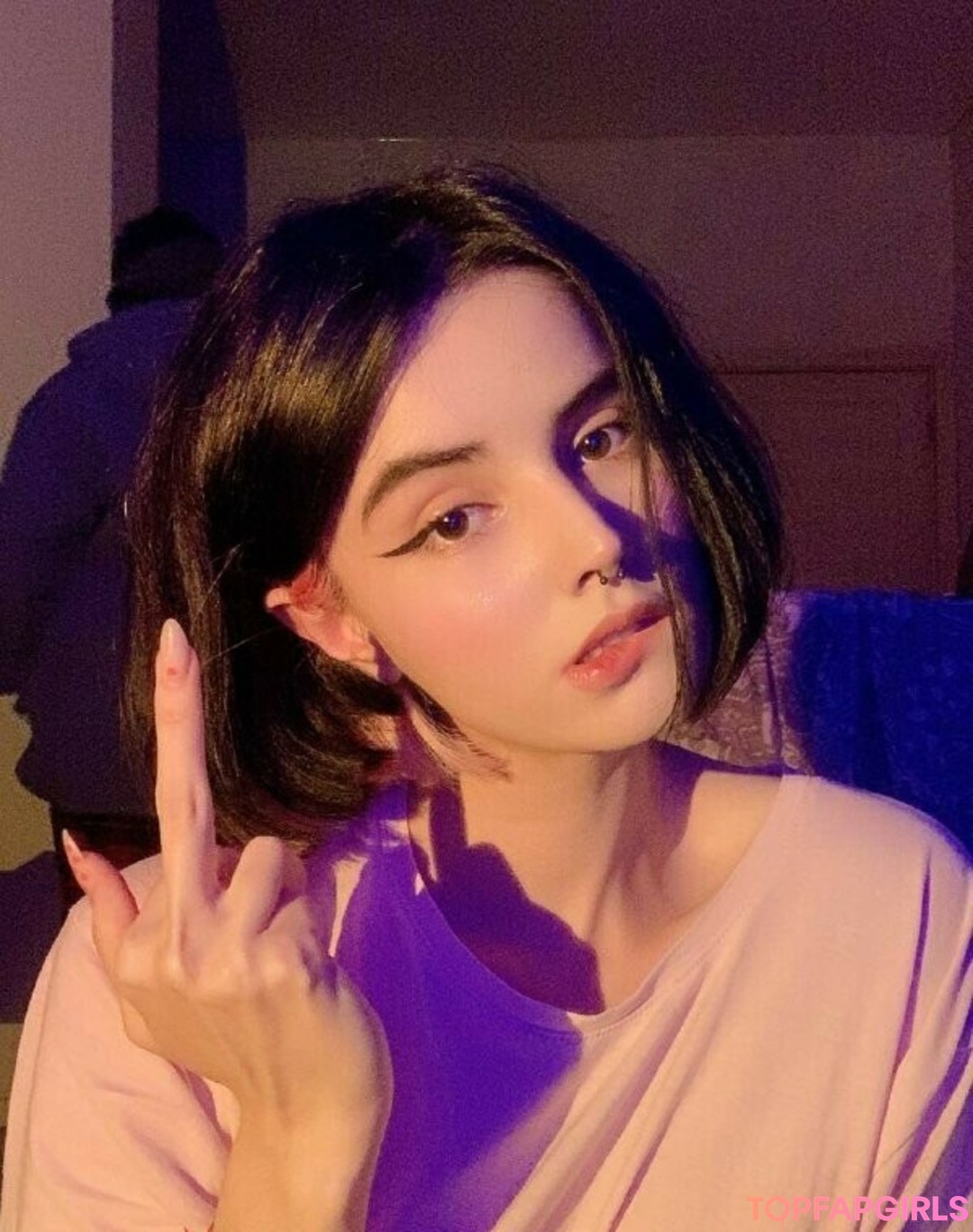 Naakte gelekte OnlyFans-foto van Loona #523