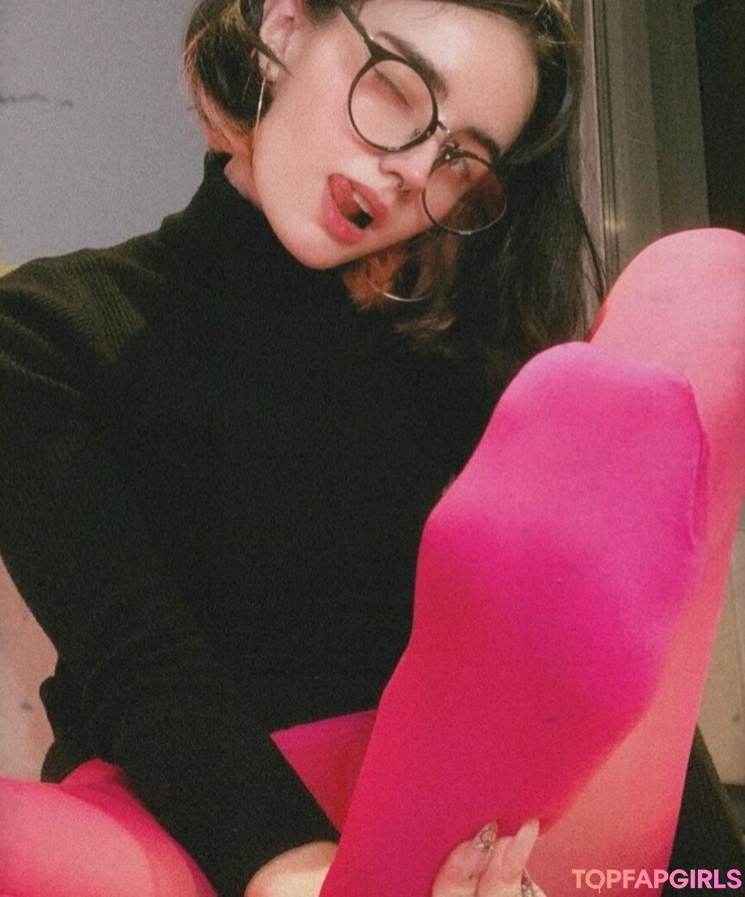 Naakte gelekte OnlyFans-foto van Loona #639