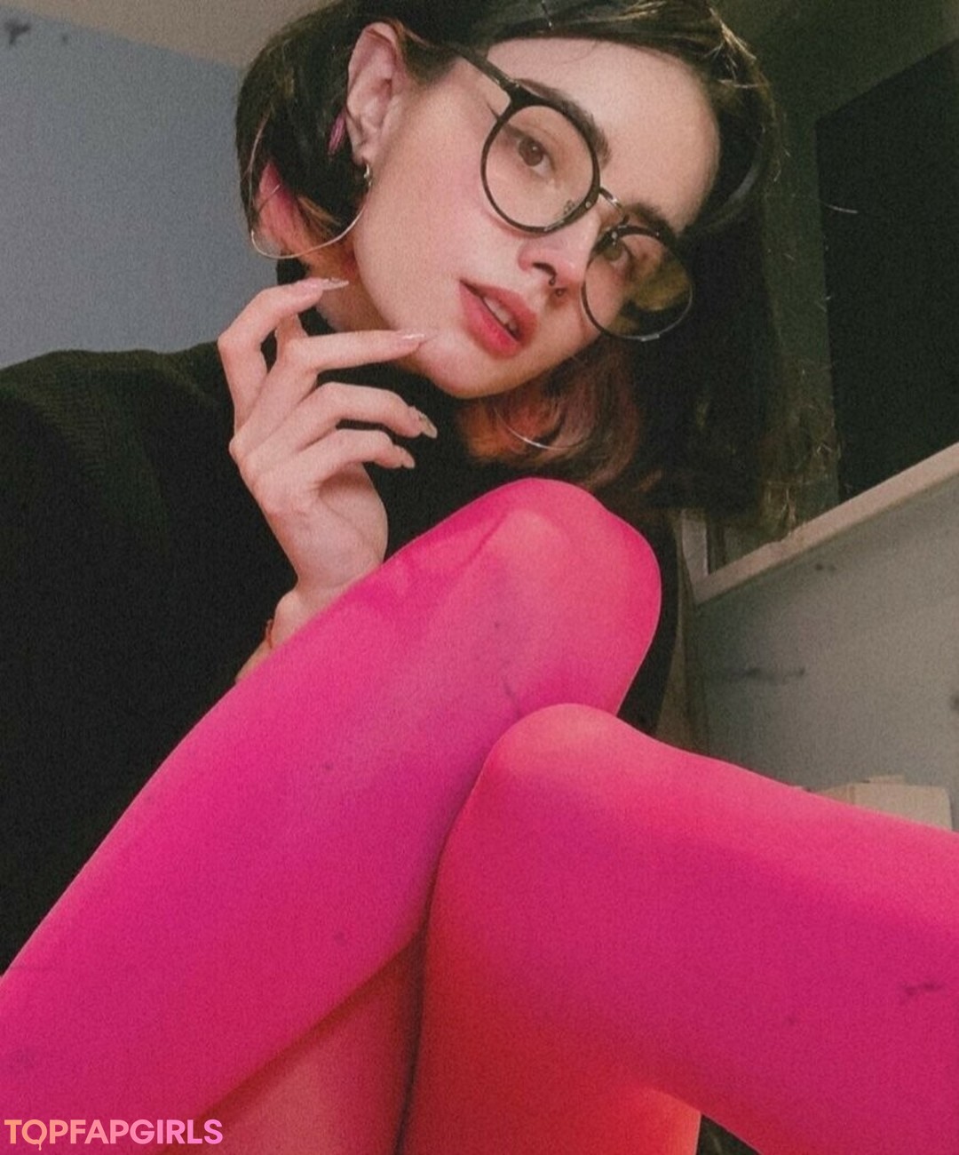 Naakte gelekte OnlyFans-foto van Loona #641