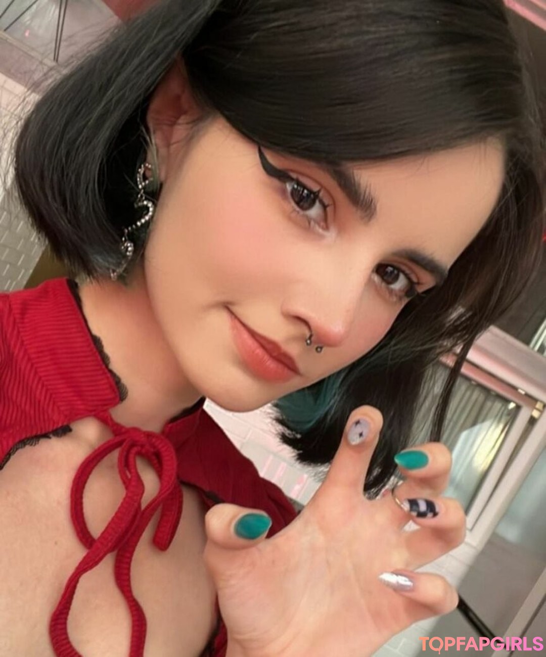 Naakte gelekte OnlyFans-foto van Loona #728