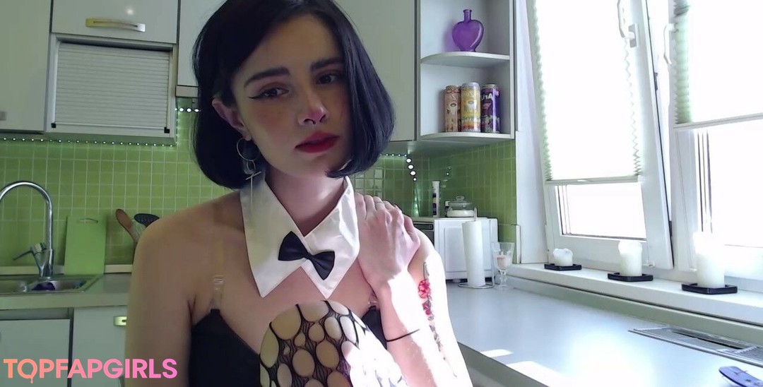 Naakte gelekte OnlyFans-foto van Loona #929