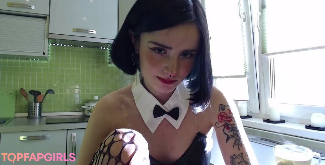 Naakte gelekte OnlyFans-foto van Loona #962