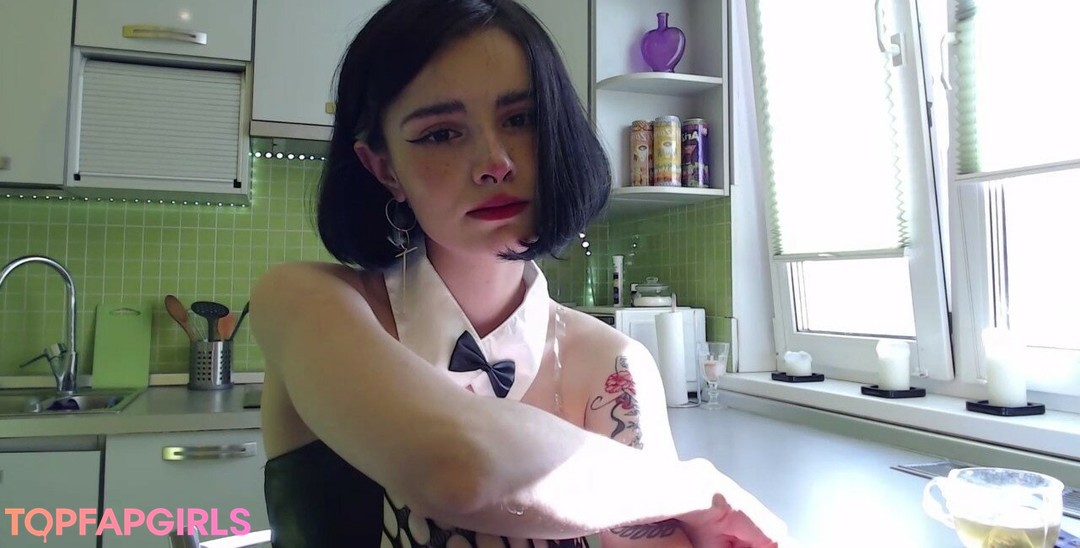 Naakte gelekte OnlyFans-foto van Loona #965