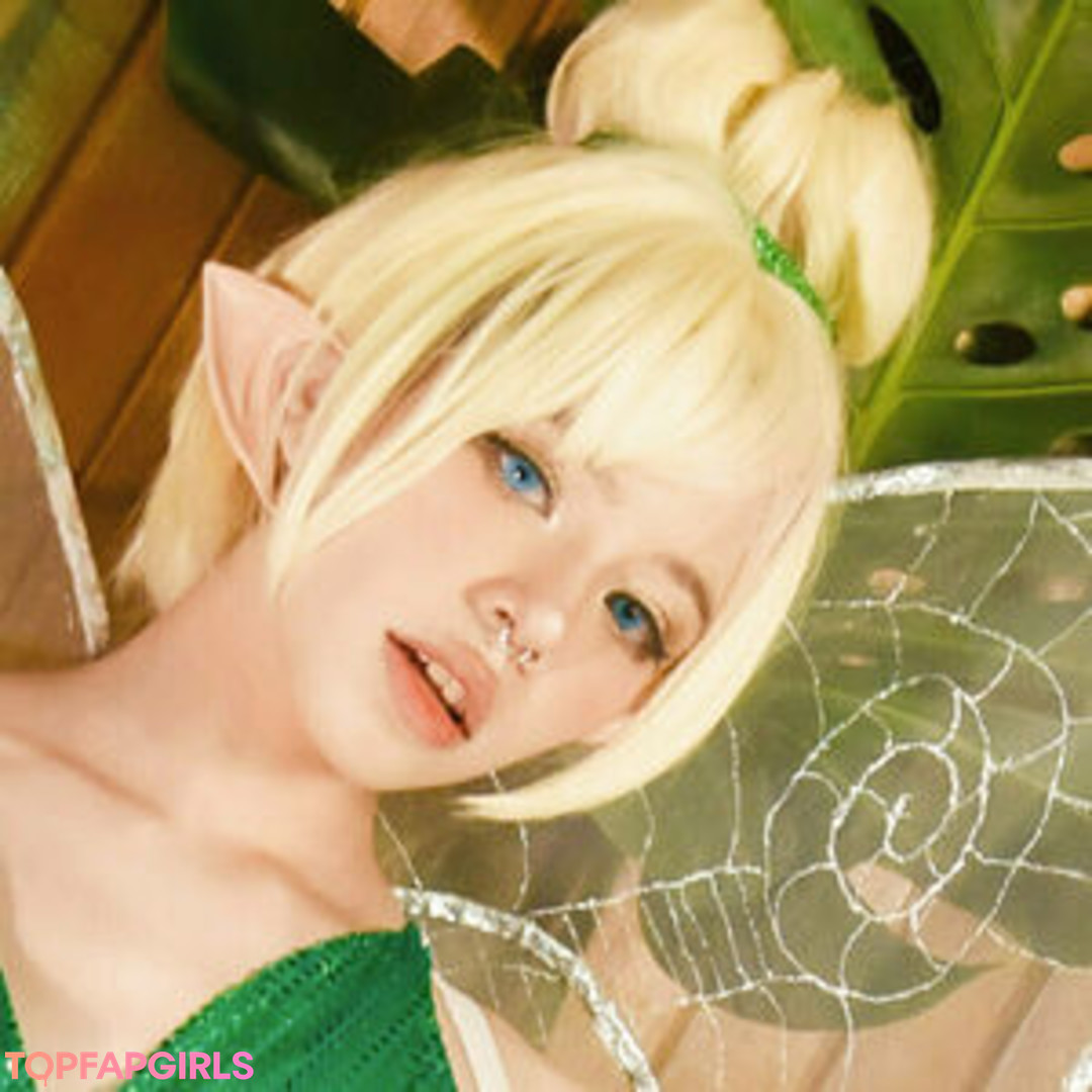 Naakte gelekte OnlyFans-foto van Dreamymoo #99