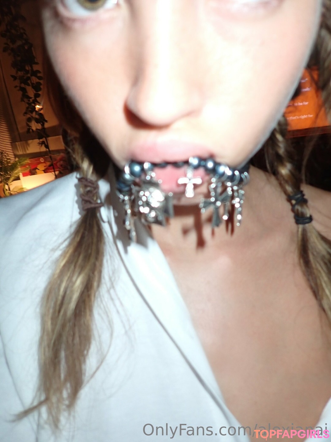 Naakte gelekte OnlyFans-foto van Alex Janai #29