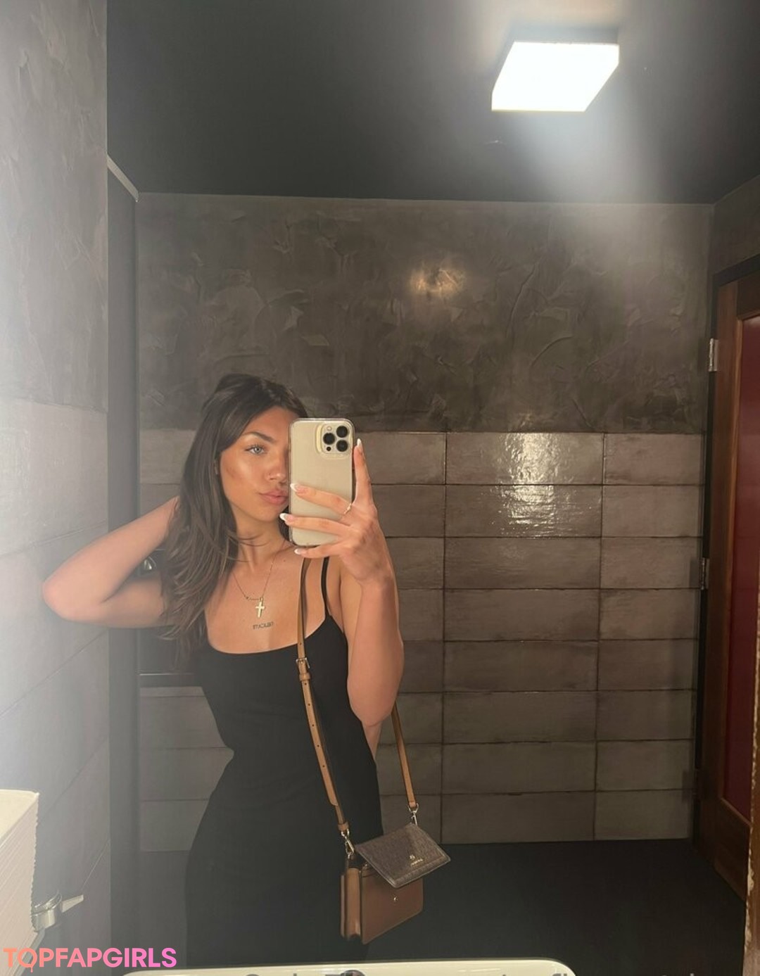 Naakte gelekte OnlyFans-foto van Cheating Gf #203