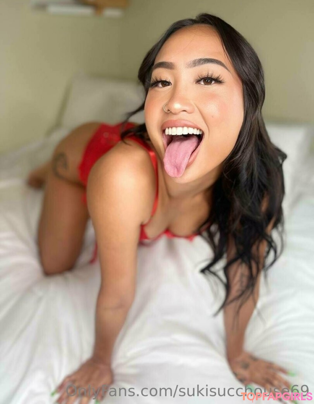 Naakte gelekte OnlyFans-foto van Suki #1041