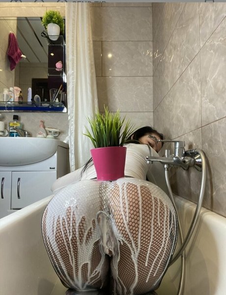Naakte gelekte OnlyFans-foto van Natalia Polyakova