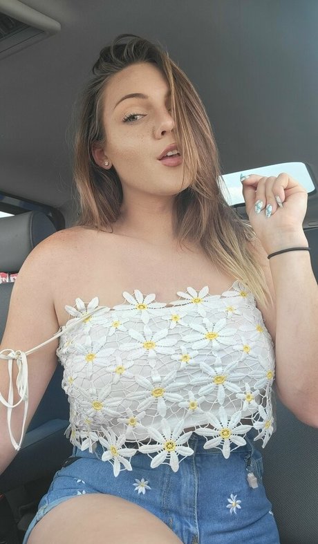 Naakte gelekte OnlyFans-foto van Nerdydirtycosplay