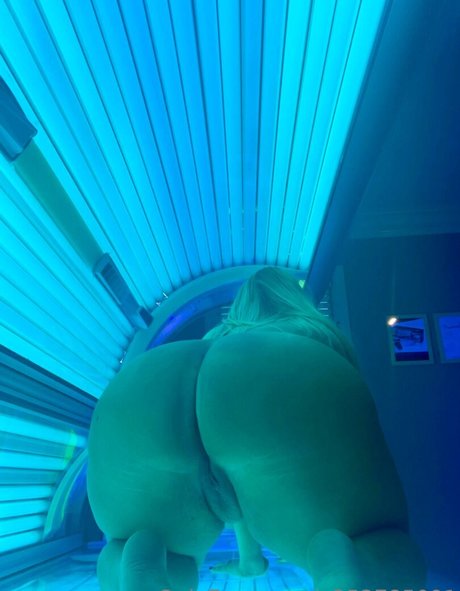 Naakte gelekte OnlyFans-foto van Cphunnie