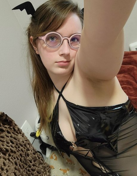 Naakte gelekte OnlyFans-foto van Loveable Cow