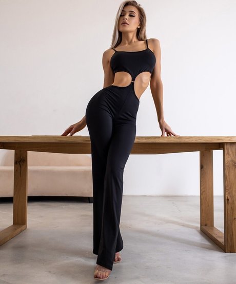 Angelie Dolly