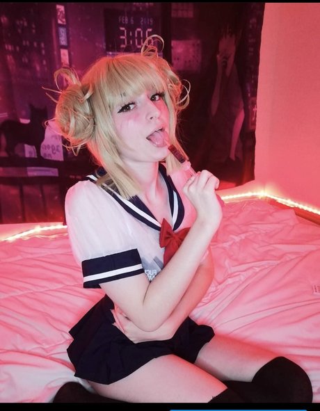 Meido Moon