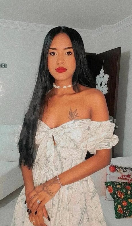 Naakte gelekte OnlyFans-foto van Missperla
