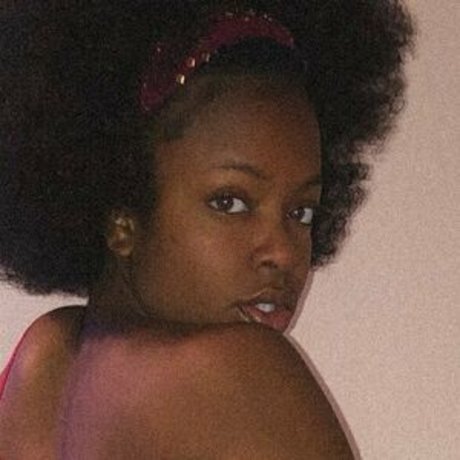 Naakte gelekte OnlyFans-foto van Enly10me