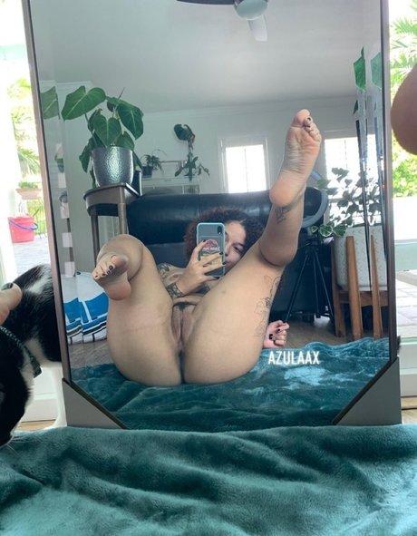 Naakte gelekte OnlyFans-foto van Azulaax