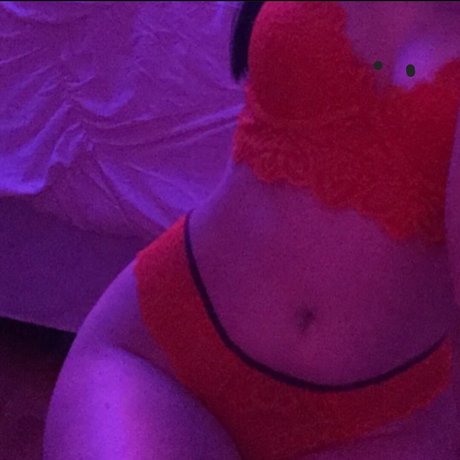 Naakte gelekte OnlyFans-foto van Honeybabey