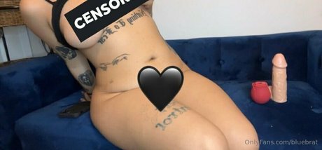 Naakte gelekte OnlyFans-foto van Blubrat