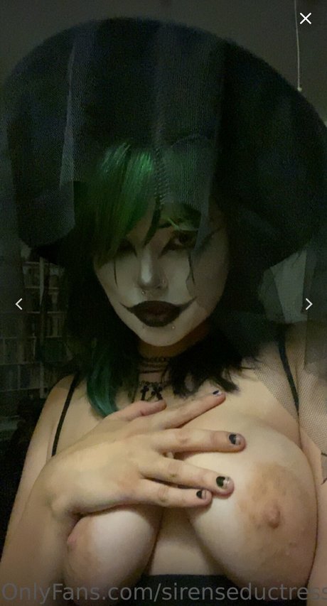 Naakte gelekte OnlyFans-foto van Kqsiren